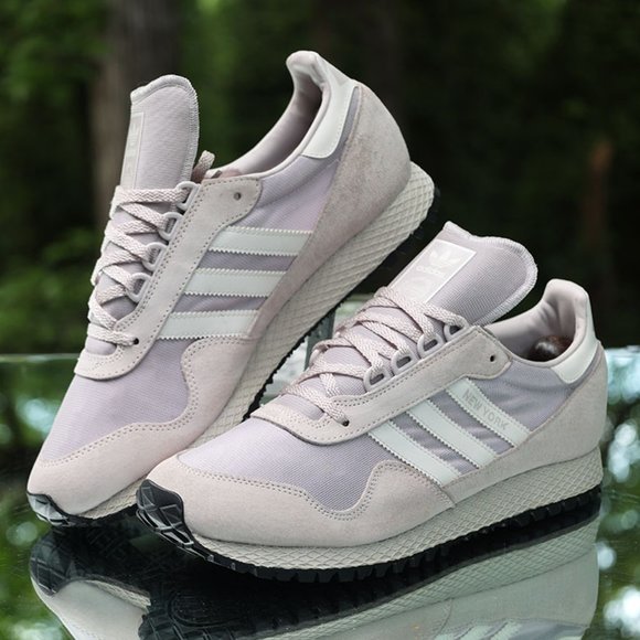 Adidas New York Men’s Size 9.5 main image 5